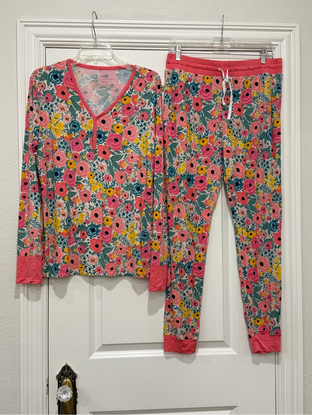 Ladies Little Sleepies Floral Pajama Set Long Sleeve/Pants Medium
